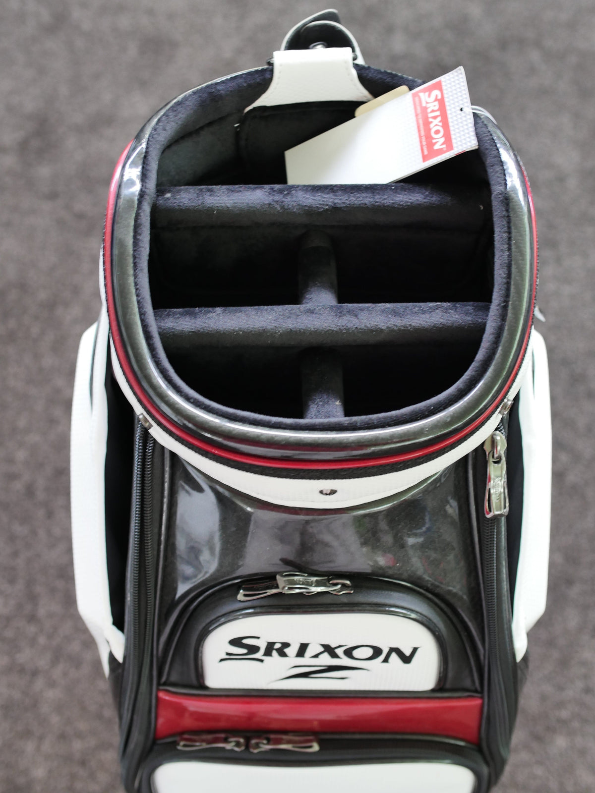 Srixon Tour Bag – hoogwaardige golftas in het tourdesign vakken
