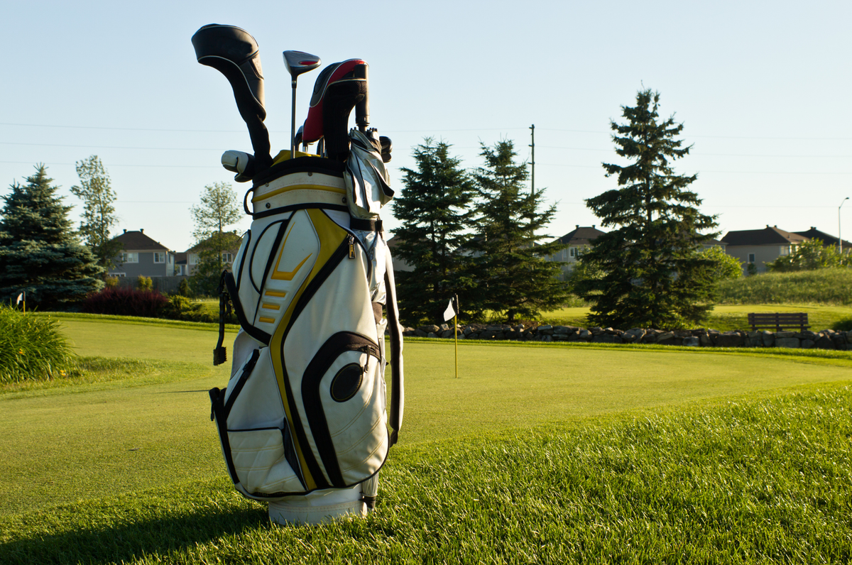 Golfbag richtig lagern: Die perfekte Aufbewahrung für Golftasche & Golfschläger